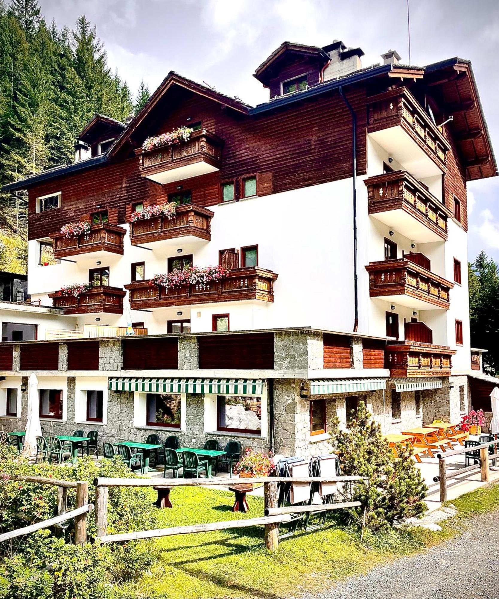 Hotel Gembro كياسا إنْ فانمالينكو المظهر الخارجي الصورة